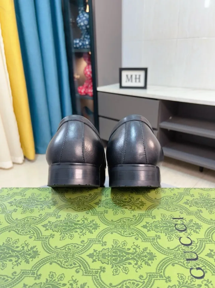 Men's shoes 💰500🌹🌹Niuli [GUCCI Gucci] A new style of formal men's leather shoes is coming~ The original quality upper is made of patent leather imported from Italy, the leather is soft and delicate, comfortable and soft first-layer cowhide lining, rubber wear-resistant outsole, the shoe shape is dignified and domineering, and the luxury charm cannot be concealed! The natural and free nouveau riche leads the trend. Code number: 38-44